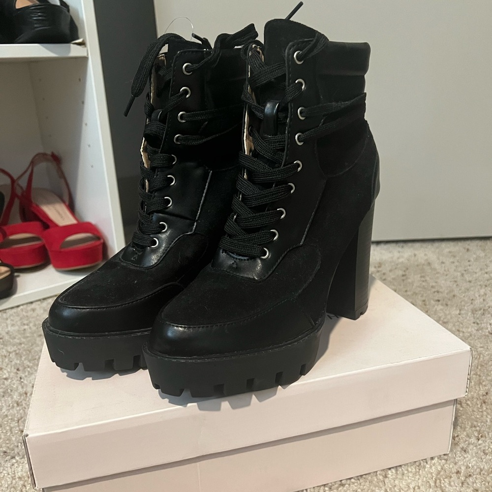 Fashion nova boots